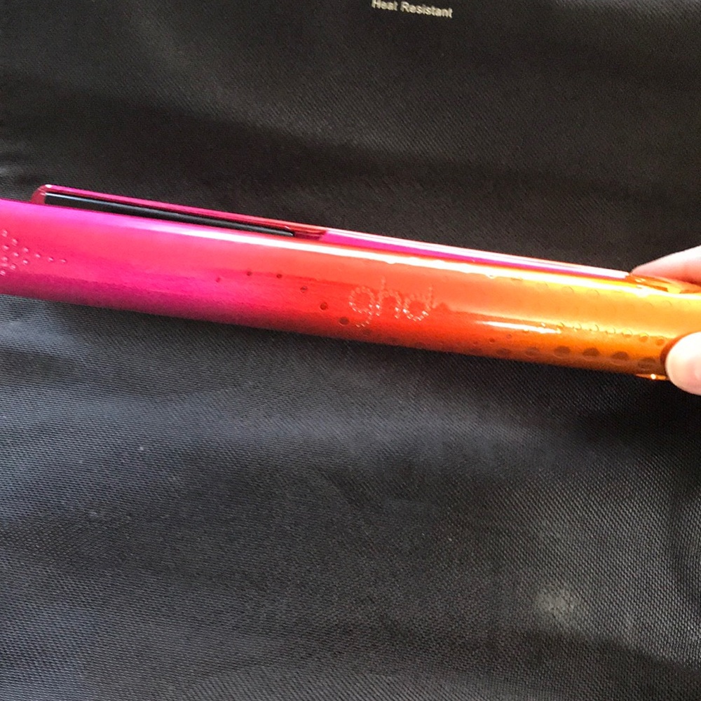 GHD Straightener